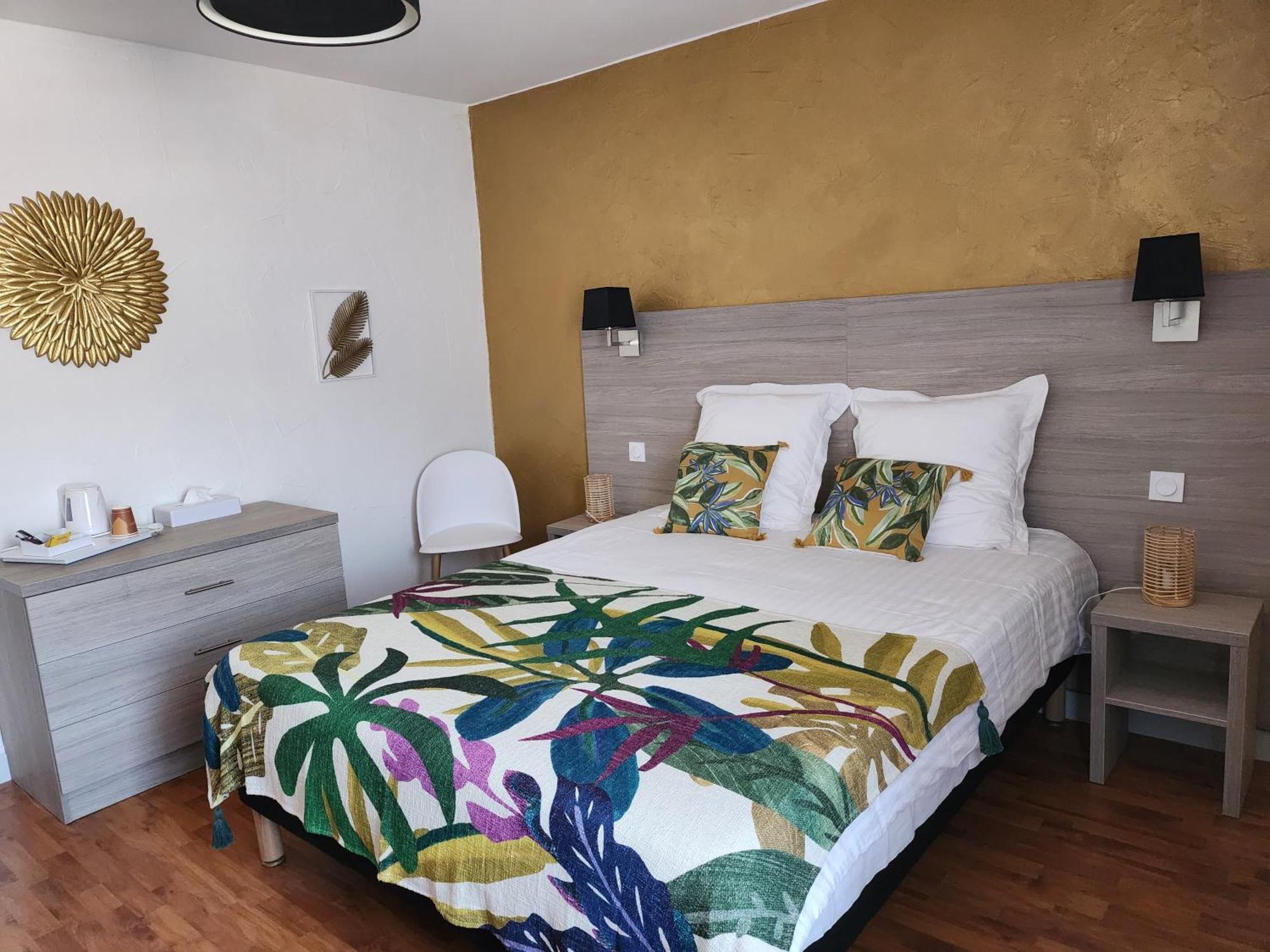 Hotel Des Negociants Lamastre Eksteriør billede