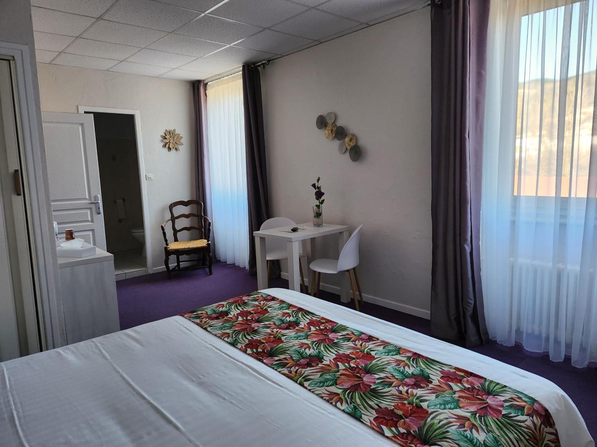 Hotel Des Negociants Lamastre Eksteriør billede